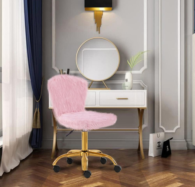 Chaise de bureau NEUVE / NEW Pink office chair dans Chaises, Fauteuils inclinables  à Laval/Rive Nord