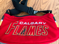 Ladies Calgary Flames purse