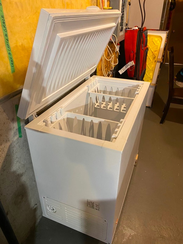 Frigidaire Chest Freezer White 8.7cu.ft Freezers Markham / York