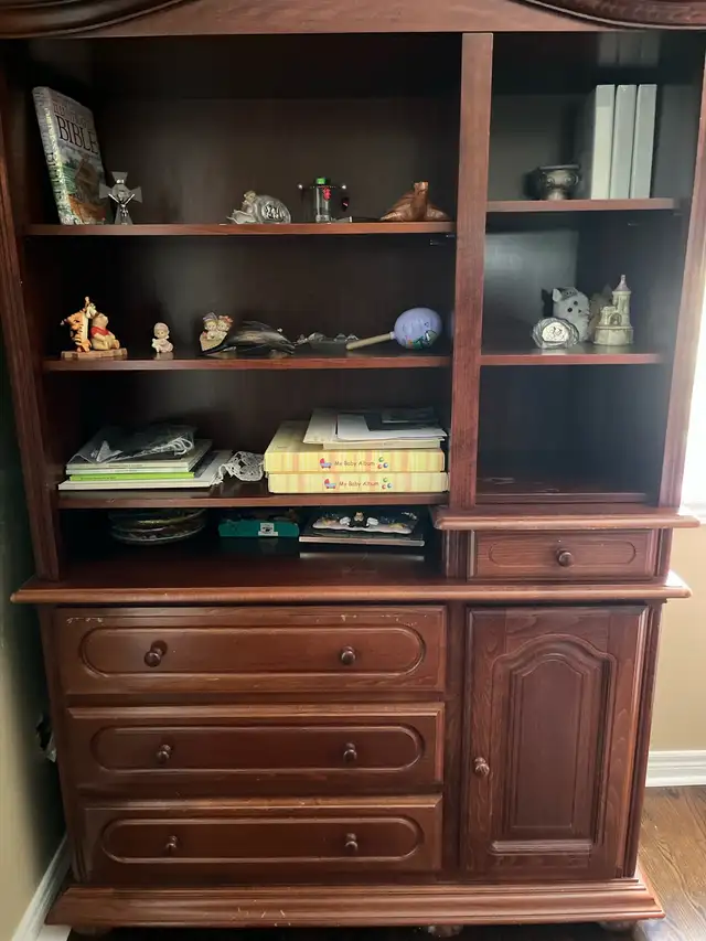 Wooden Hutch with Storage in Bookcases & Shelving Units in Markham / York Region - Image 4