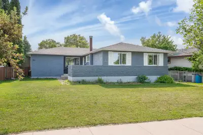 One private bedroom available on main floor. Rent includes hydro bill and wifi bill. Room comes with...