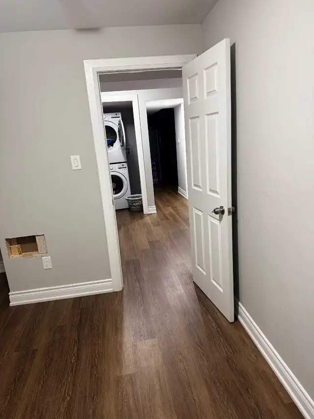 1 bedroom for rent in Room Rentals & Roommates in Oshawa / Durham Region - Image 3