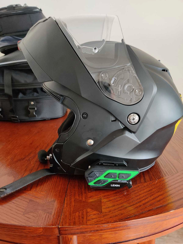 Motorcycle Helmet with Bluetooth intercom in Other in Calgary - Image 3