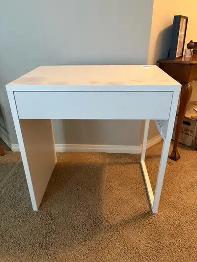 Desk / Vanity with drawer Sturdy. top could use a refresh ( paint or mat ). 29” x 20” x 29.5” high