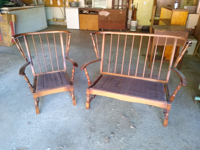 Antique Rocking Chair + 2 extra frames (see photos) in Chairs & Recliners in Markham / York Region - Image 3