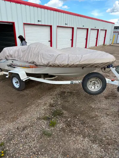 2006 sportster great shape runs like a charm very fast, swim platform, boat cover, Bimini top and co...