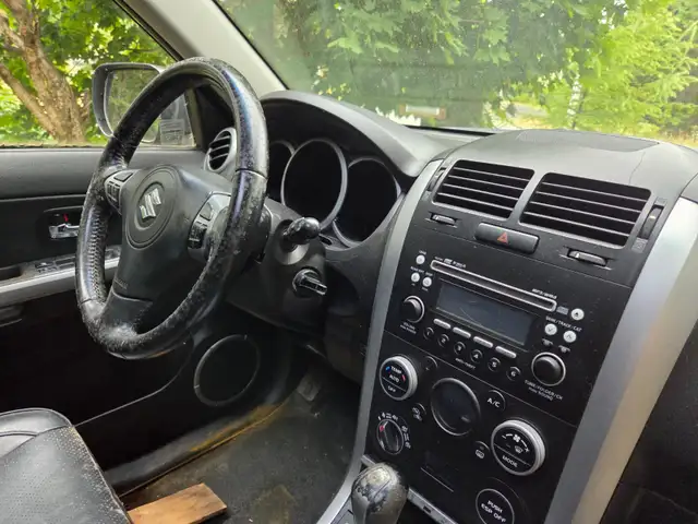 Suzuki Grand Vitara (Parts Only) in Auto Body Parts in St. John's - Image 9