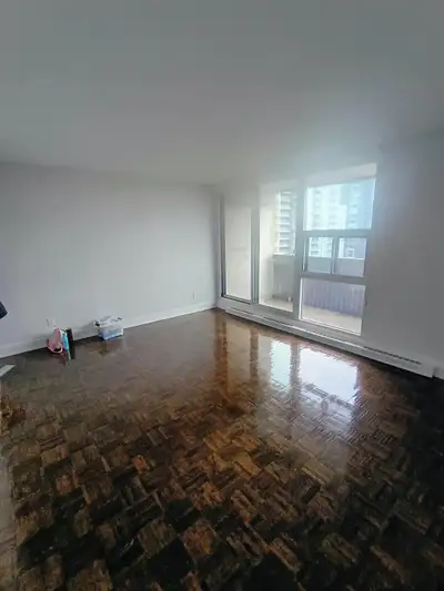 Corner studio/bachelor apartment available immediately for lease take over. $1895/month until July 3...