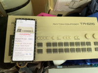 ROLAND TR-626 RHYTHM COMPOSER DRUM MACHINE