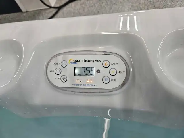 Master spa Hot Tub in Hot Tubs & Pools in Kitchener / Waterloo - Image 6