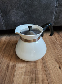 VINTAGE all-white CORNING WARE teapot **less common**