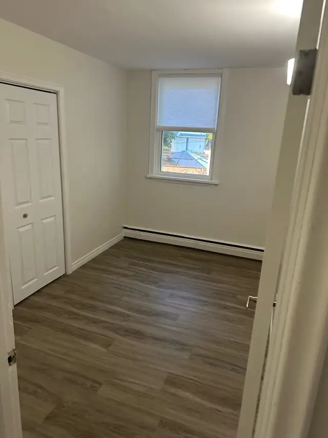 2 bedroom apartment  in Long Term Rentals in Cambridge - Image 4