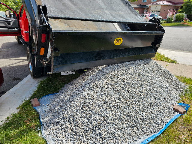 3/4 CLEAR Gravel , Crusher Run , HPB, decorative stones  in Other in Mississauga / Peel Region - Image 2