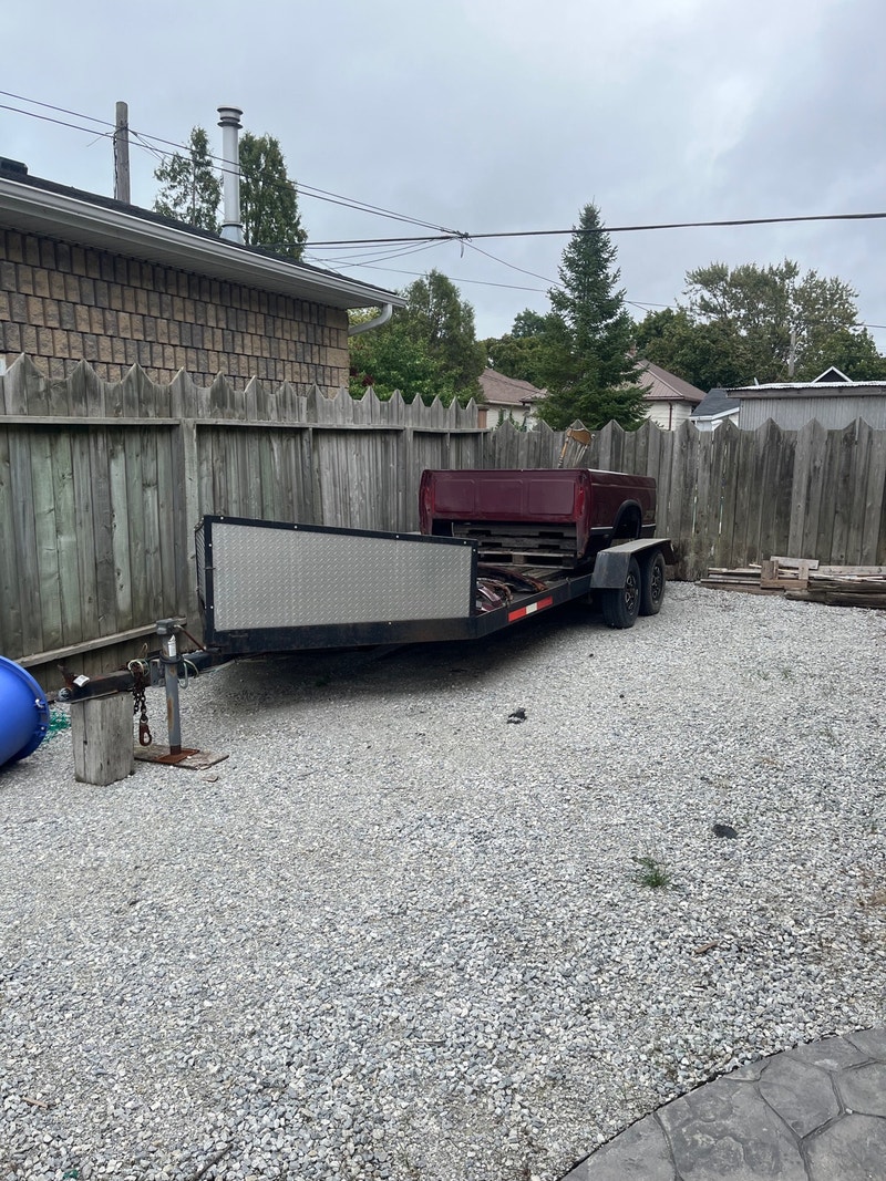 Double axle car hauler w/ winch and ramps Cargo & Utility Trailers