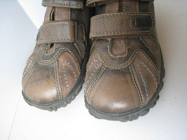 Primigi Boys Shoes - size 1(EU32) in Clothing - 5T in Guelph - Image 4