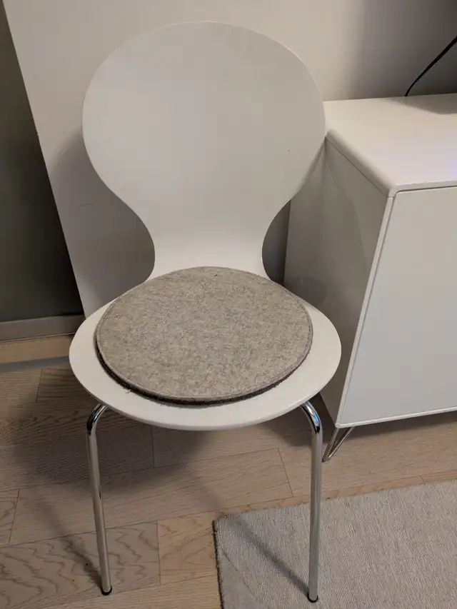 2 EQ3 Dwell Chair Pads - $20 for two (reg $29.99 so $67.77+tax) in Other in City of Toronto - Image 2