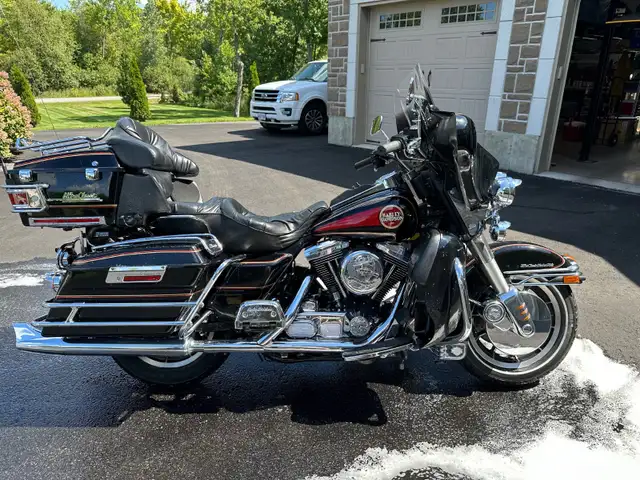 1995 Harley Davidson FLHTC Ultra Classic Heavy Weight in Touring in Ottawa - Image 4
