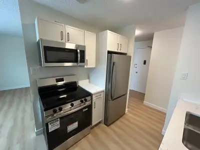 **Cozy 1 Bed, 1 Bath Apartment in Maples** This wonderful newly renovated apartment suite is located...