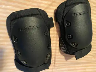 ProFlex 335HL Non-slip knee pads, View more