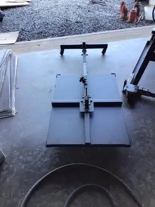 Adjustable Rolling Work Table in Other Tables in City of Halifax - Image 3