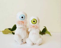Collectible eyeball dolls