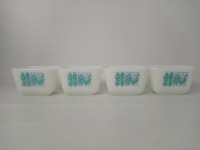 4 Pyrex Amish Butterprint 1 1/2 Cup Refrigerator Dishes  501-B