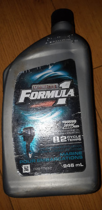 NEW Motomaster Formula 1 Outboard   Engine Oil 2 Stroke  Huile