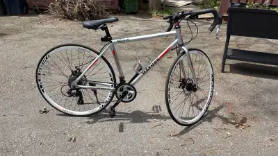  MZ-C30 Aluminum Road Bike – Excellent Condition, View more