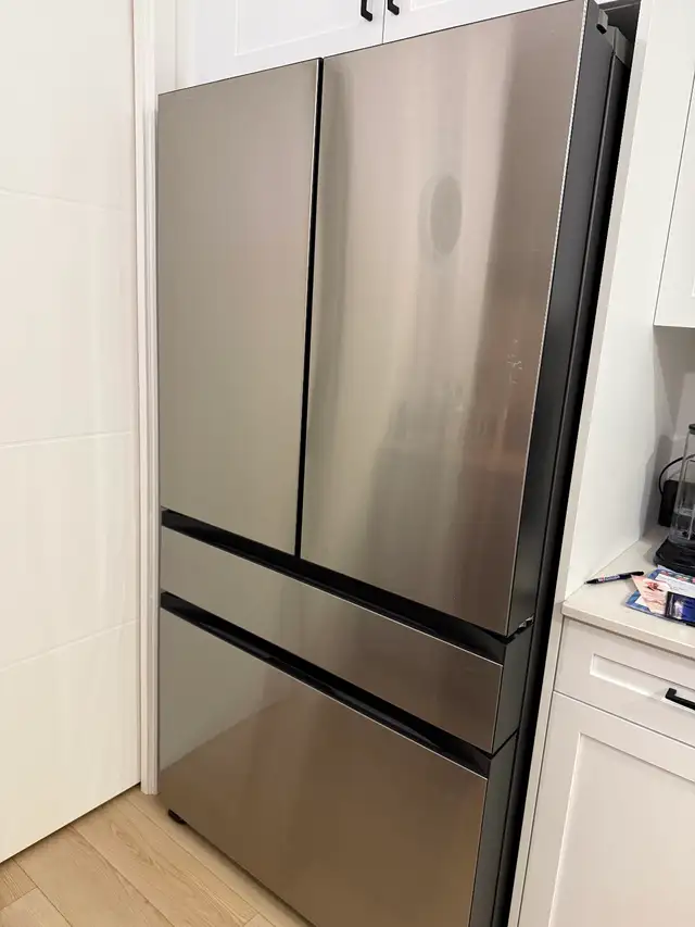 Réfrigérateur Samsung in Refrigerators in Sherbrooke - Image 2