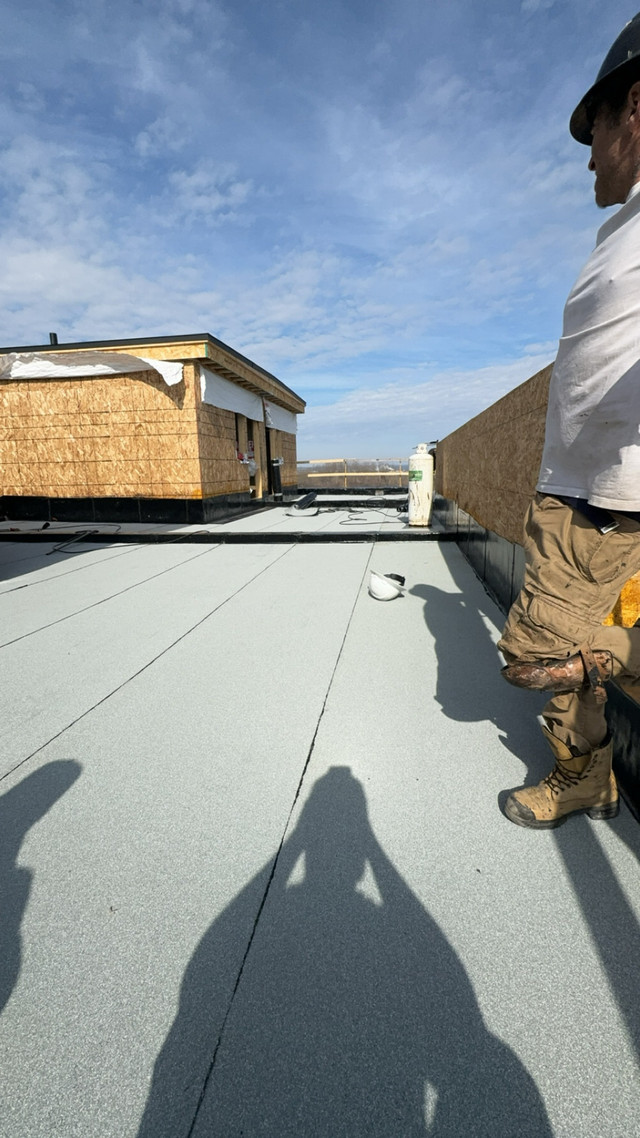 Roofing/ flat roofing foreman / roofers and labourers  in Roofing in Ottawa - Image 2