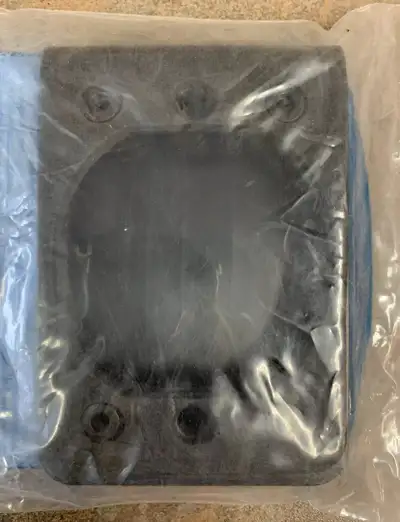 Miller Welder 209056 Receptacle Cover With Gasket, OEM, NEW. Asking $25 each Reply to this ad or tex...