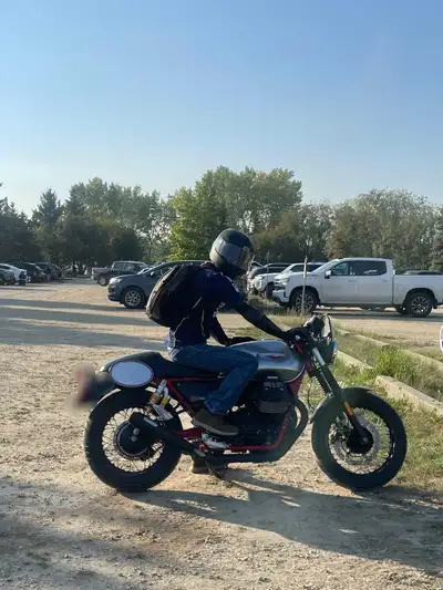 Beautiful Cafe Racer limited edition of the V7. Classy Italian design makes this beautiful machine a...