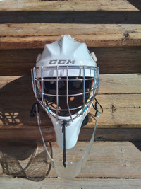 CCM Axis Goalie Mask XL