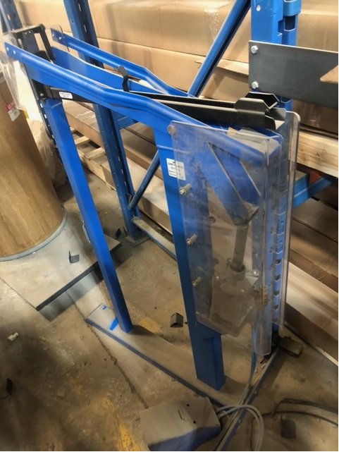 Bottom Box Stapler - foot operated industrial in Other Business & Industrial in Barrie - Image 3