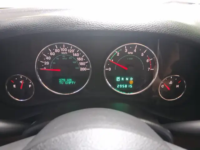 2011 Jeep Wrangler556564728408320006