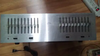 Vintage DVM 10-band Stereo Equalizer EQ-100  white, View more