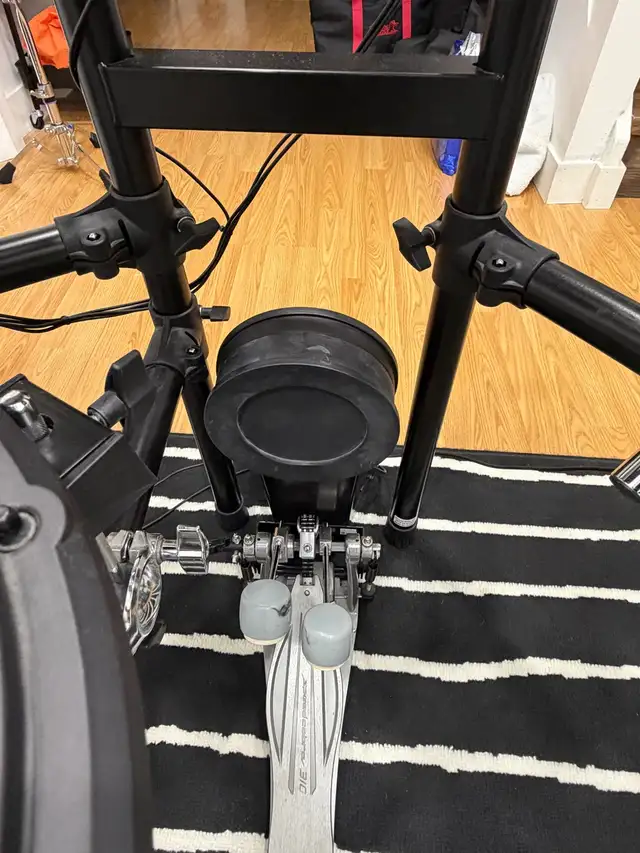 Roland TD-17 Electronic Drum Kit — Barely Used | Ajax in Drums & Percussion in Oshawa / Durham Region - Image 7