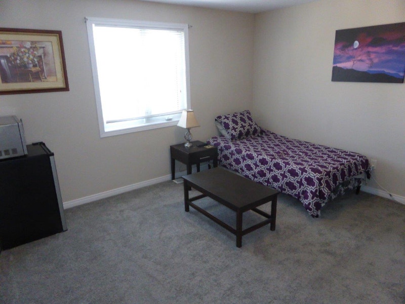 2 FURNISHED ROOMS FOR RENT TV INCLUDED Room Rentals