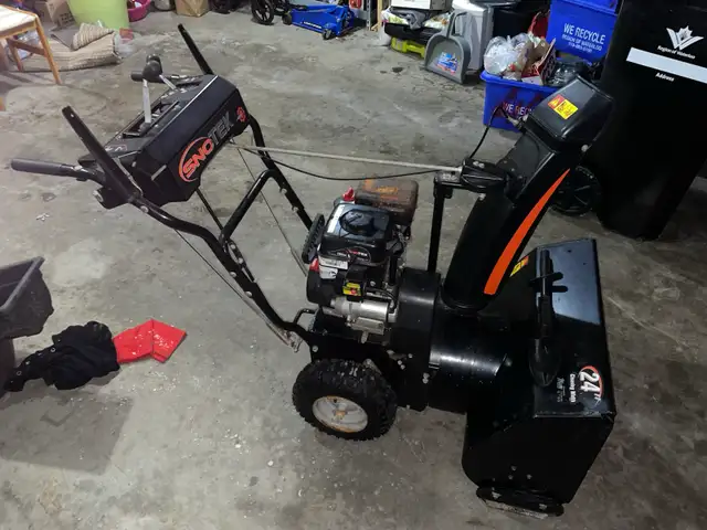 snowblower  in Snowblowers in Kitchener / Waterloo - Image 5
