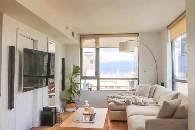 FIFA World Cup 2026 – Private Luxury Condo in British Columbia in Canada - Image 3