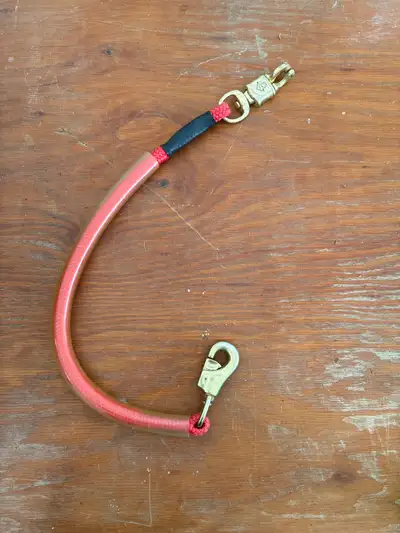 Trailer Tie with Elastic and Brass Snaps, View more
