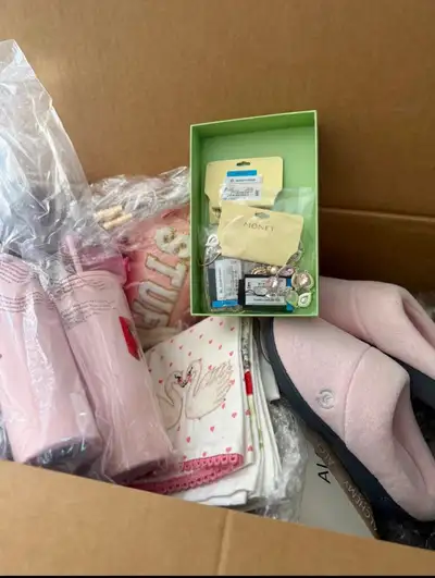 Gift Bundle Assortment Grab deal IF U RUN STORE, View more