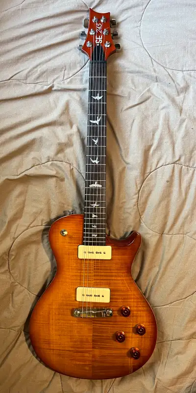 2015 Model.. pretty rare.. in excellent condition with gigbag .. I don’t respond to “Is this availab...