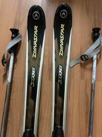 Women’s alpine full ski set: skies, boots and poles