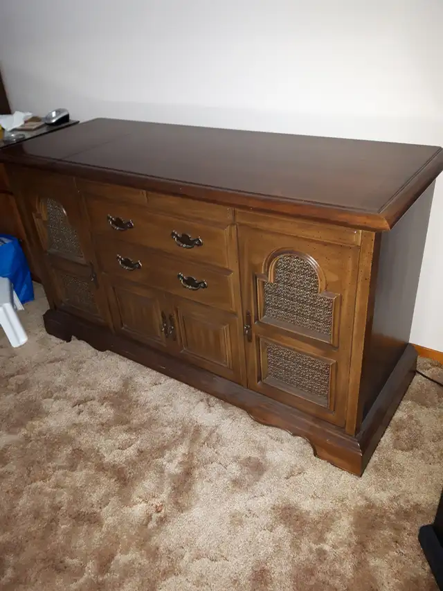 Electrohome Stereo