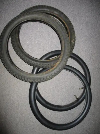 16 pouces - 2 pneus - 2 chambres -(trippes) - TOTAL, View more