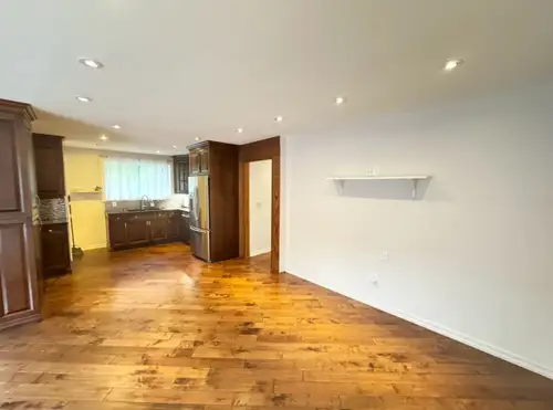 Welcome to this bright and beautifully renovated bungalow located in the heart of Aurora , one of Au...