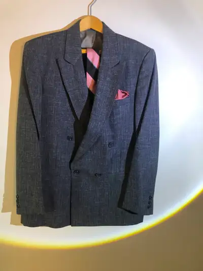 HABIT GRIS  GR 38, PORTER NOCES , PANT 32-33, 2 PLIS, View more