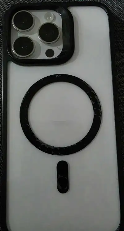 White titanium mint condition With screen protector and case. NOT Refurbished Purchased brand new fr...