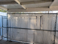 Dog run with privacy inserts